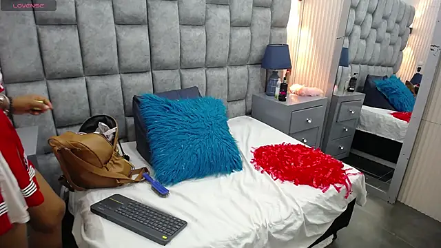 Snapshot of canela_a73 chatting on October 31, 6:26 pm canela a73 online show from October 31, 6:26 pm