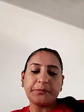 Snapshot of Titiss8921 chatting on December 19, 9:17 pm Titiss8921 online show from December 19, 9:17 pm