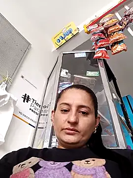 Snapshot of Titiss8921 chatting on November 13, 12:53 pm Titiss8921 online show from November 13, 12:53 pm