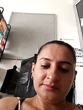 Snapshot of Titiss8921 chatting on November 4, 1:37 pm Titiss8921 online show from November 4, 1:37 pm