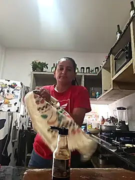 Snapshot of Titiss8921 chatting on September 22, 4:02 pm Titiss8921 online show from September 22, 4:02 pm