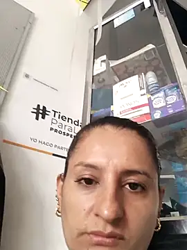 Snapshot of Titiss8921 chatting on September 18, 1:14 pm Titiss8921 online show from September 18, 1:14 pm