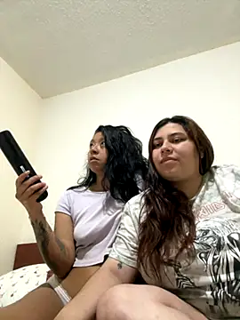 Lincy and hanna online show from September 15, 1:39 am