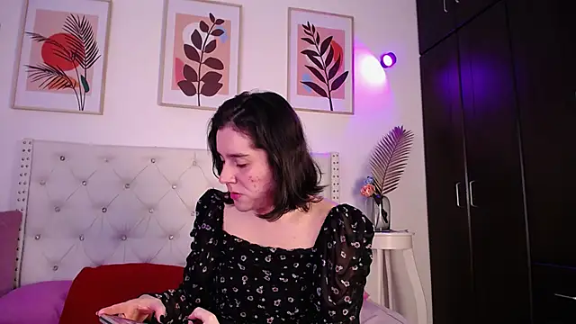 barbyehot online show from February 11, 11:59 pm