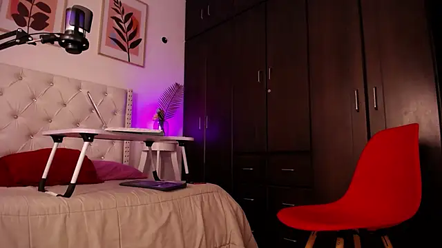 barbyehot online show from April 11, 12:29 am