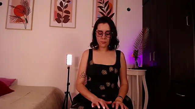 barbyehot online show from April 13, 8:57 pm