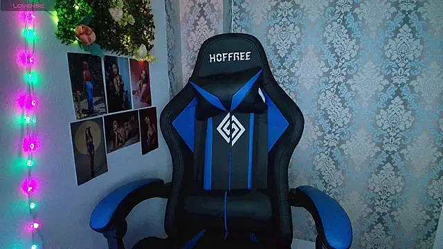 Snapshot of CinthiaCarter chatting on November 10, 4:50 am CinthiaCarter online show from November 10, 4:50 am