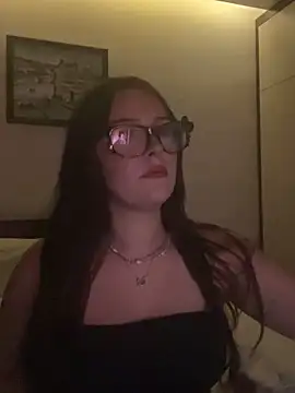 Snapshot of cherryrosealiee chatting on February 20, 12:18 pm cherryrosealiee online show from February 20, 12:18 pm