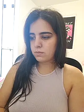 CutteGirl99 online show from October 17, 1:02 pm