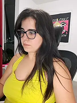 CutteGirl99 online show from October 17, 12:14 am