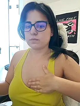 CutteGirl99 online show from September 10, 6:07 pm