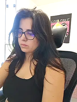 CutteGirl99 online show from October 10, 1:23 pm