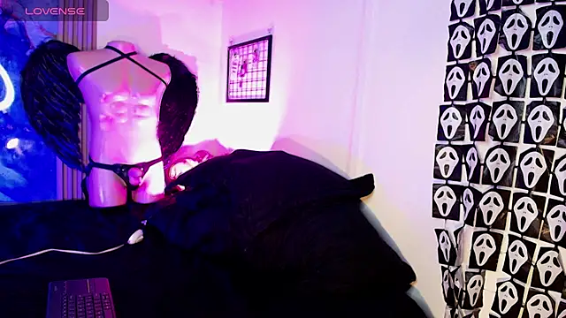 Valkiria 09 online show from October 24, 4:00 am