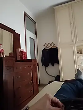 Empi19cm online show from April 2, 4:57 pm