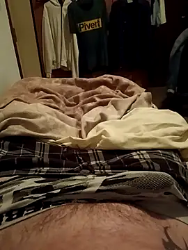 Snapshot of Empi19cm chatting on November 26, 6:13 am Empi19cm online show from November 26, 6:13 am