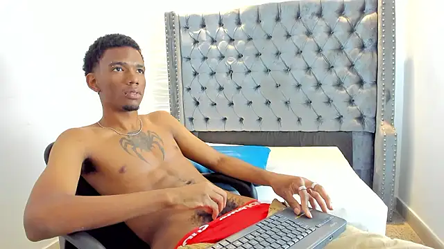 nero reyd online show from March 9, 7:39 pm