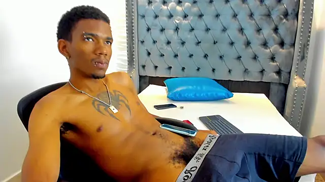 nero reyd online show from February 7, 7:33 pm