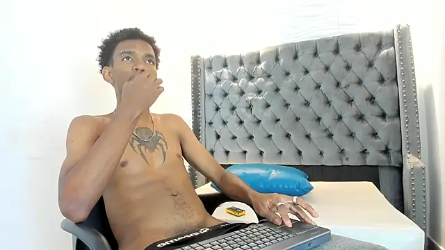 nero reyd online show from June 6, 8:36 pm