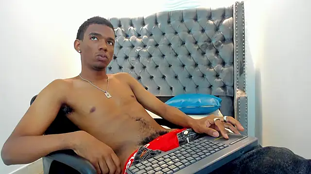 nero reyd online show from November 21, 7:35 pm