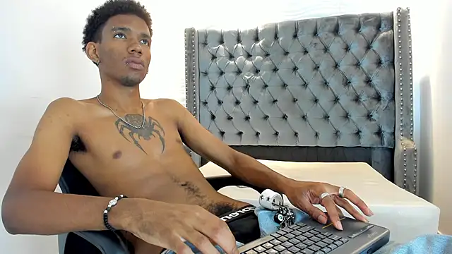 nero reyd online show from May 12, 7:20 pm