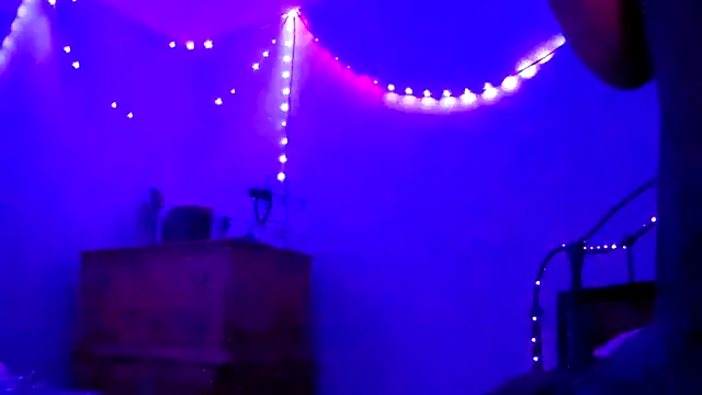 puddled wonderland online show from October 26, 1:06 am