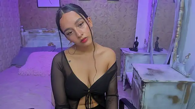 Salome Smitth 1 online show from January 14, 8:23 pm