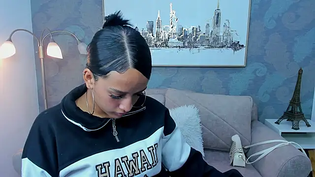 Salome Smitth 1 online show from February 11, 8:41 pm