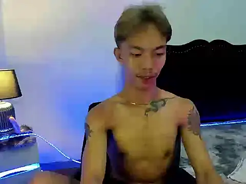 Snapshot of jersthebigfuckerxxx chatting on October 4, 11:39 pm jersthebigfuckerxxx online show from October 4, 11:39 pm