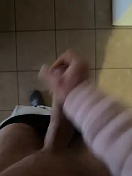 maialexte online show from December 21, 7:43 am