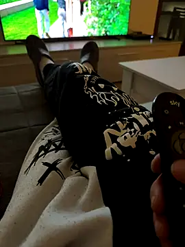 maialexte online show from December 16, 8:35 pm