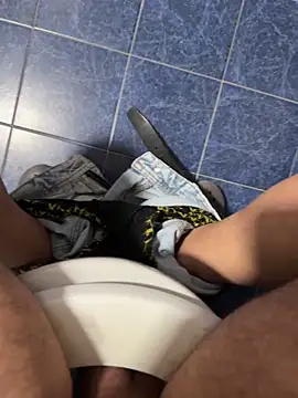 maialexte online show from February 8, 5:27 am