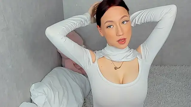 EileenMoores online show from April 15, 4:07 am