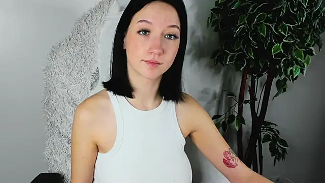 Snapshot of EileenMoores chatting on October 4, 8:05 am EileenMoores online show from October 4, 8:05 am