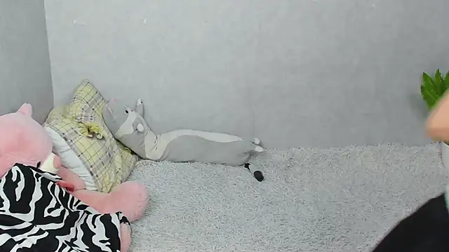 EileenMoores online show from February 6, 9:11 pm