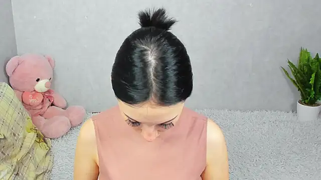 EileenMoores online show from December 19, 7:27 pm