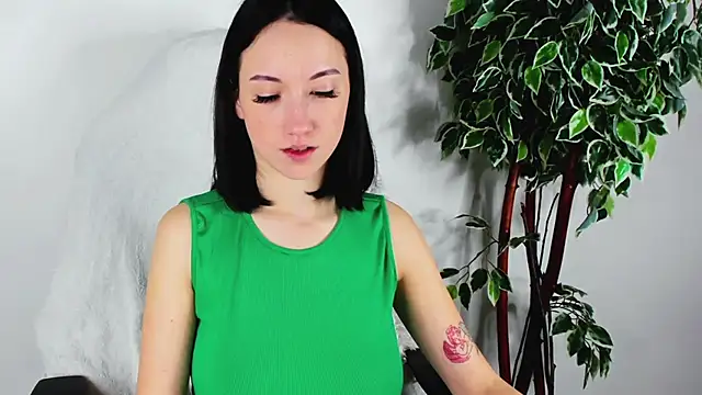 Snapshot of EileenMoores chatting on October 17, 12:07 pm EileenMoores online show from October 17, 12:07 pm