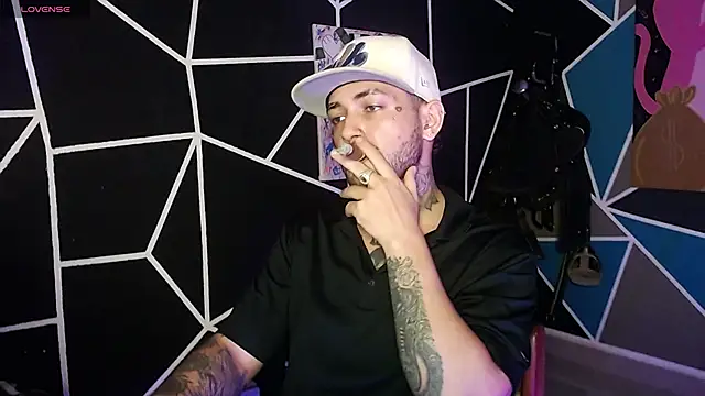 nicolastorres99 online show from October 25, 3:28 am