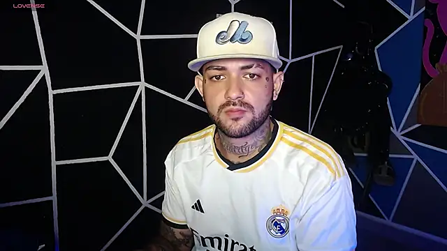 nicolastorres99 online show from November 4, 2:37 am