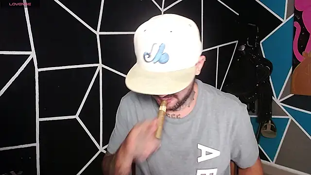 nicolastorres99 online show from November 5, 3:53 am