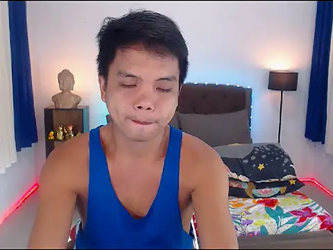 Snapshot of XExtraServiceManX chatting on November 2, 1:21 am XExtraServiceManX online show from November 2, 1:21 am