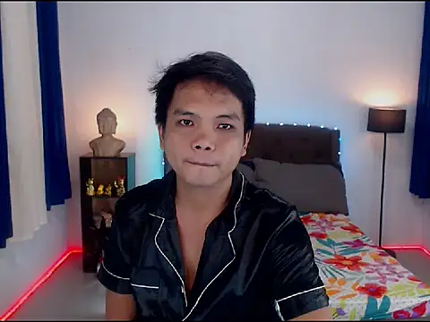 Snapshot of XExtraServiceManX chatting on November 18, 11:02 am XExtraServiceManX online show from November 18, 11:02 am