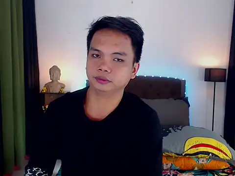 Snapshot of XExtraServiceManX chatting on October 15, 2:10 am XExtraServiceManX online show from October 15, 2:10 am