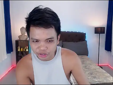 Snapshot of XExtraServiceManX chatting on October 24, 5:56 pm XExtraServiceManX online show from October 24, 5:56 pm