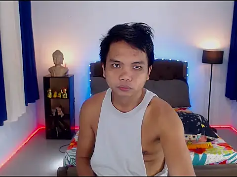 Snapshot of XExtraServiceManX chatting on November 13, 2:59 am XExtraServiceManX online show from November 13, 2:59 am