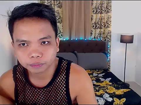 Snapshot of XExtraServiceManX chatting on September 29, 1:17 pm XExtraServiceManX online show from September 29, 1:17 pm