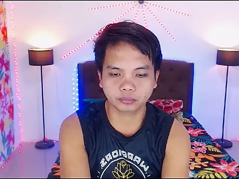 XExtraServiceManX online show from February 25, 2:28 pm