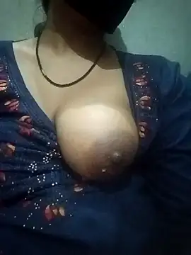 baddy8008 online show from October 24, 4:28 pm