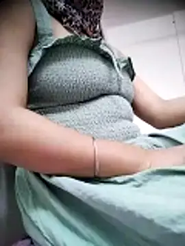 baddy8008 online show from June 9, 5:14 pm