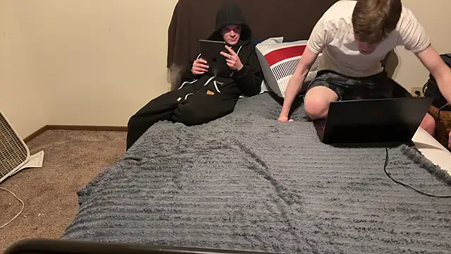 BigIncognitoXXX online show from February 12, 5:40 am