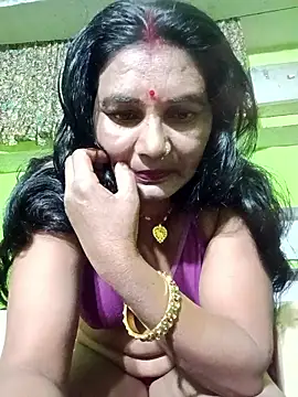 ZIVAA online show from February 19, 6:49 pm